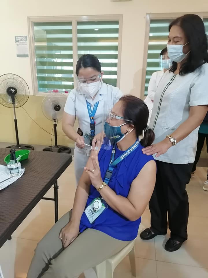 1st COVID-19 Vaccination in Nueva Vizcaya held at the R2TMC