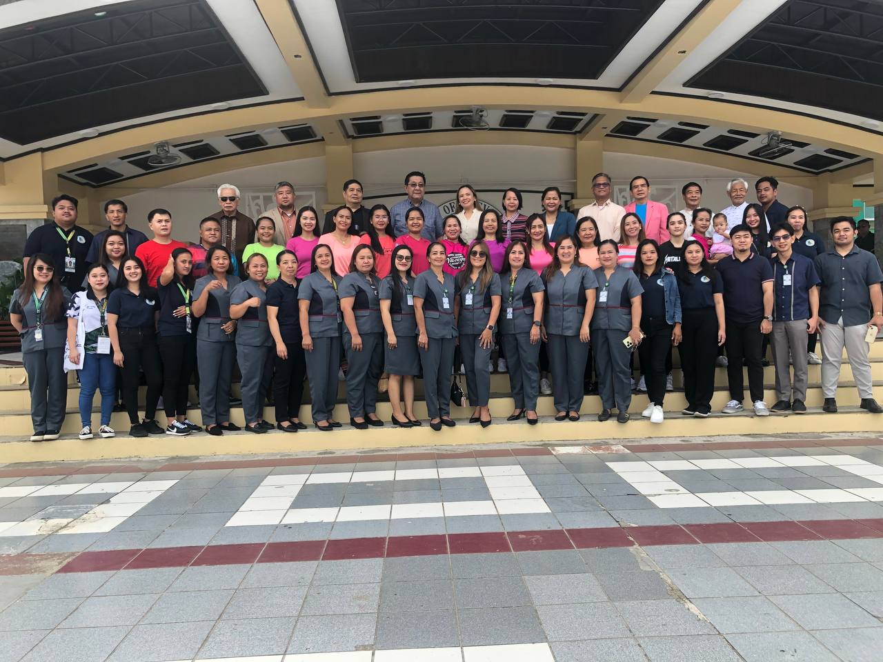 Sangguniang Panlalawigan Lauded at Flag Raising